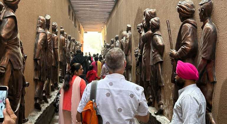 Tour privato di Amritsar di un giorno intero: Il Tempio d'Oro e il confine di Wagah