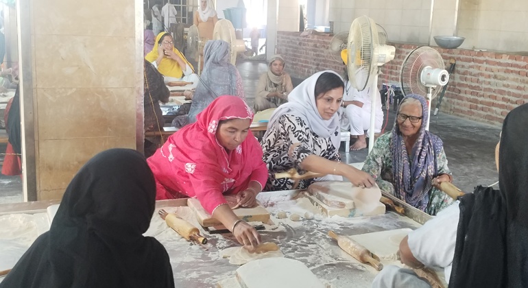 Tour privato di Amritsar di un giorno intero: Il Tempio d'Oro e il confine di Wagah