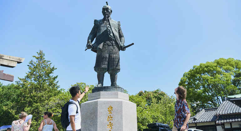 Osaka: Visita guidata alla storia del castello con biglietto d'ingresso