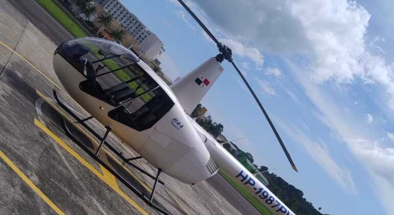 Historischer Hubschrauberrundflug über Panama-Stadt