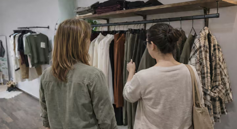 Expérience privée de stylisme de mode et de boutique à Thessalonique