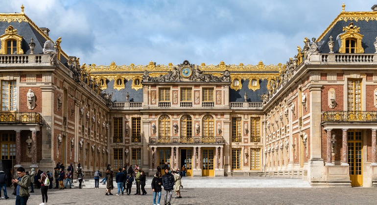 Ausflug zum Schloss von Versailles mit dem Zug