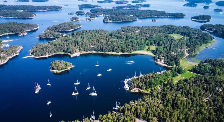 Archipelago Tour with Live Guide