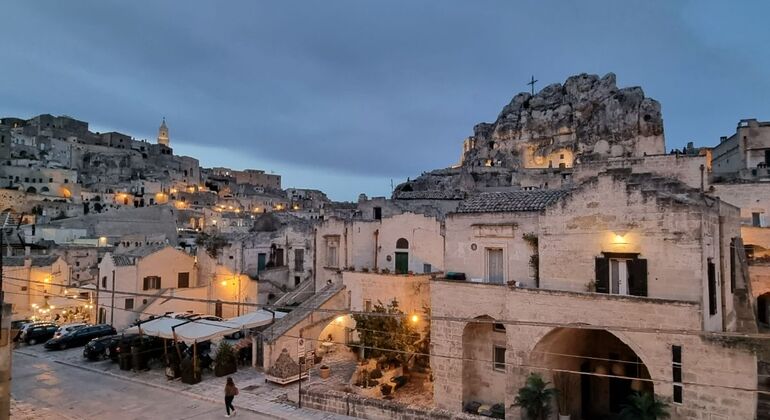 Visita completa a pie de Sassi di Matera con degustación