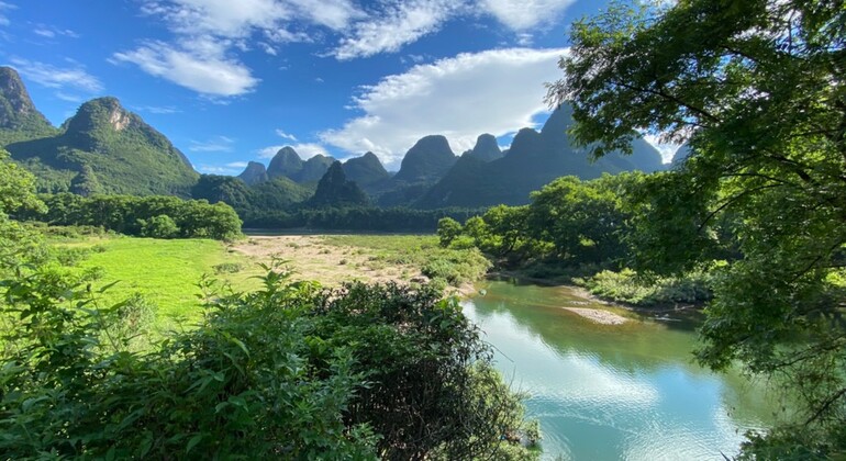 Guilin Yangshuo Excursión en bicicleta por el río Yulong