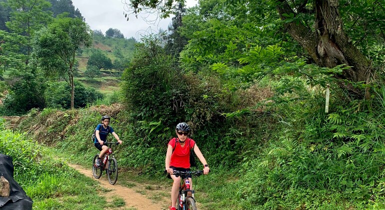 Guilin Yangshuo Excursión en bicicleta por el río Yulong