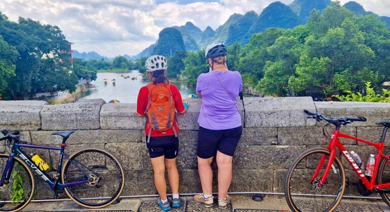 Guilin Yangshuo Excursión en bicicleta por el río Yulong
