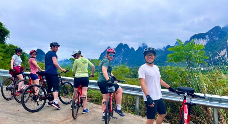 Guilin Yangshuo Excursión en bicicleta por el río Yulong
