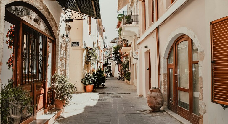 Chania: Altstadt Semi Private Walking Tasting Tour mit lokalem Führer