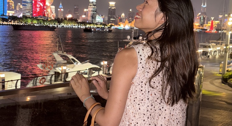 Shanghai Stadtrundfahrt: Ein Streifzug durch die magische Stadt mit SaSa