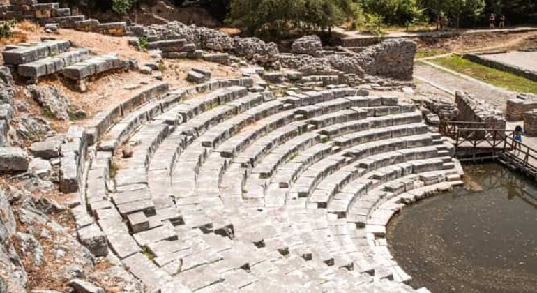 Excursión por el sur de Albania: Butrint, el Ojo Azul y el castillo de Lekursi