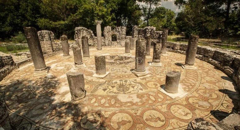 Excursión por el sur de Albania: Butrint, el Ojo Azul y el castillo de Lekursi
