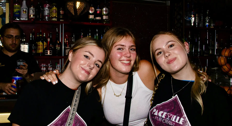 Malta: Paceville Pub Crawl mit Getränken und Spielen