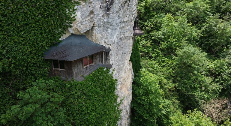 Desde Veliko Tarnovo: Excursión espiritual y natural
