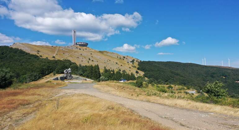 Desde Veliko Tarnovo: excursión de medio día a Buzludzha y Shipka