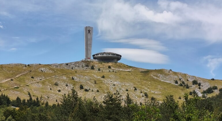 Desde Veliko Tarnovo: excursión de medio día a Buzludzha y Shipka