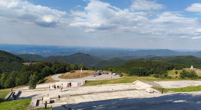 Desde Veliko Tarnovo: excursión de medio día a Buzludzha y Shipka