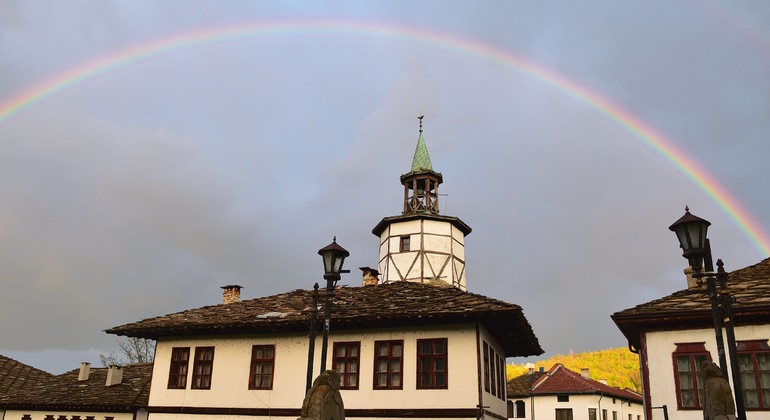 Desde Veliko Tarnovo: Excursión guiada de un día a Tryavna en tren