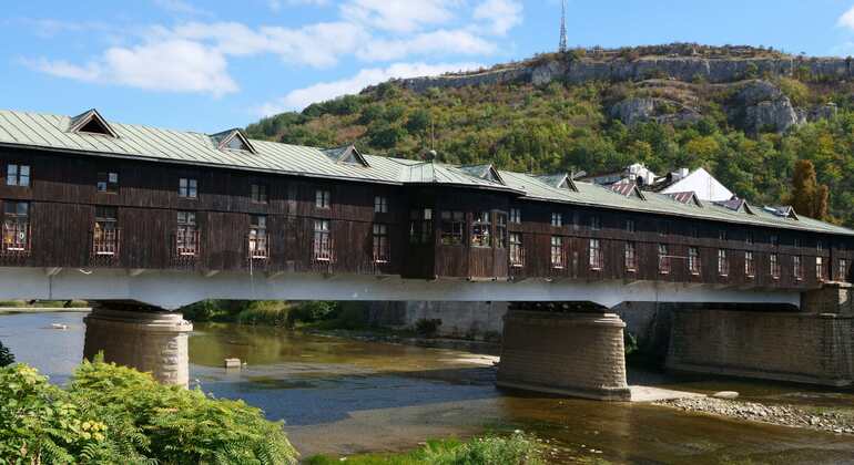 Desde Veliko Tarnovo: Cascadas de Krushuna, Cueva de Devetashka y Lovech