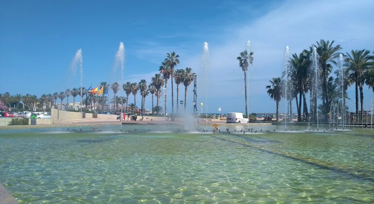 Tour à Salou: Sentiers Côtiers, Criques & Phare Magique