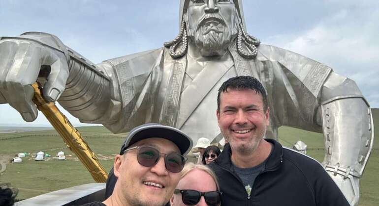 Terelj & Dschingis-Khan-Statue Tagestour