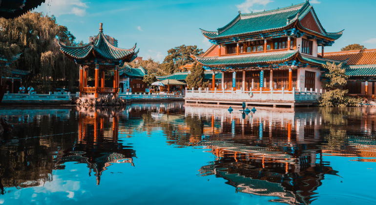 Yunnan: Neuntägige Tour zur Erkundung von Bergen, Wasser, Kultur und Natur