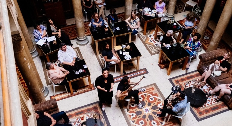 Ein intimes Live-Fado-Erlebnis mit VIP-Sitzplatzzugang