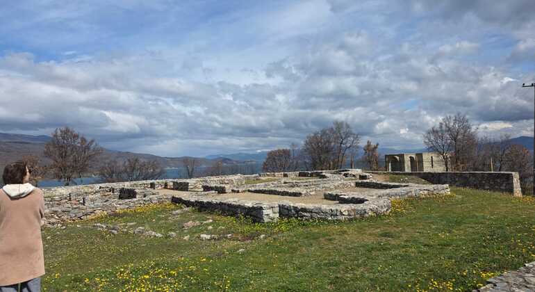 Lake Ohrid Escape: Lin, Pogradec & Tushemisht Day Tour from Tirana