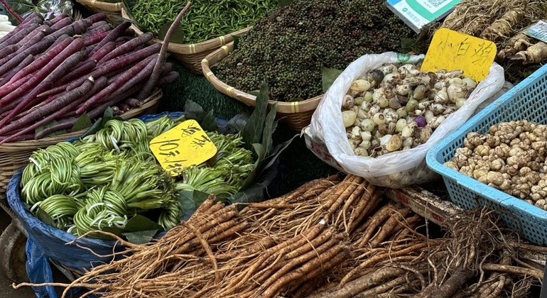 Yunnan schmecken: Kunming Morgenmarkt & Spaziergang mit lokalen Lebensmitteln