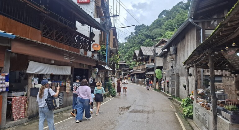 Ökokultureller Tagesausflug ins Dorf Mae Kampong