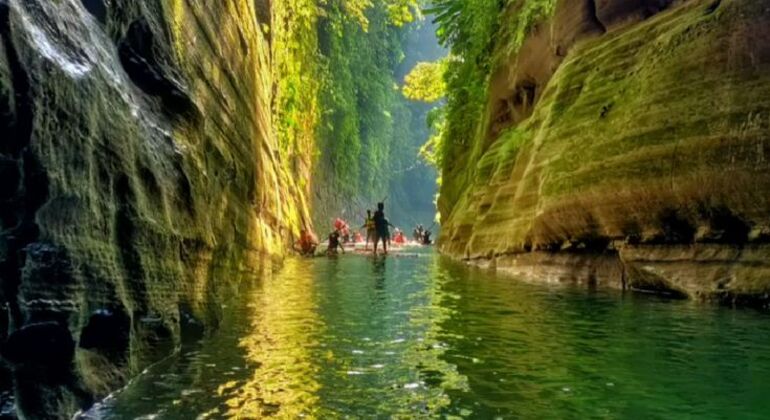 Colinas de Bandarban, Cascadas y Vida Tribal