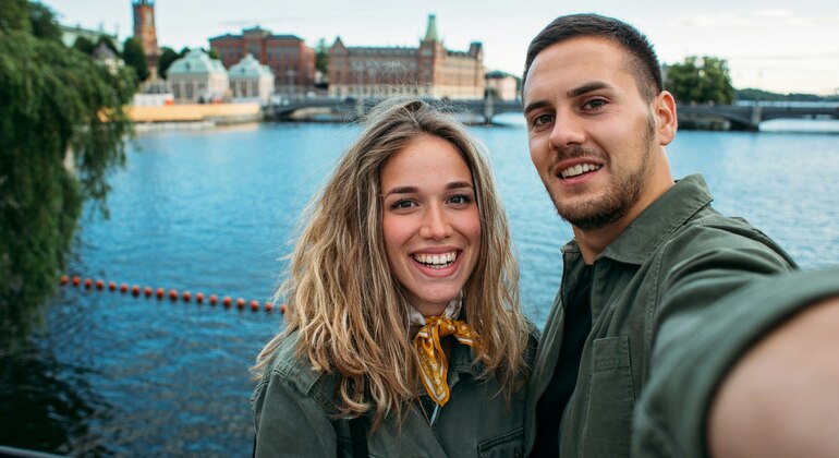 Romantic Stockholm: Self-Guided Exploration Game