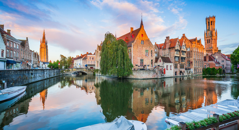 Charming Bruges Tour: With Chocolate Tasting
