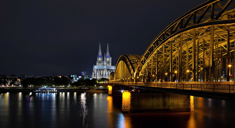 Cologne: Small-Group Night Photography Tour