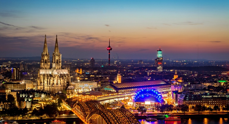Cologne: Small-Group Night Photography Tour
