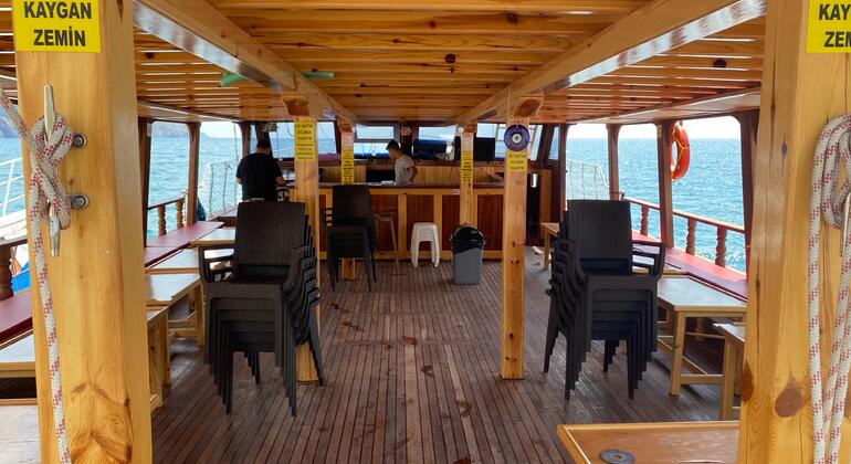 Excursion en bateau sur l'île de Suluada : Journée en mer tout compris avec déjeuner
