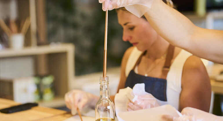 Kyoto: Workshop zur Herstellung von Essstäbchen in Arashiyama