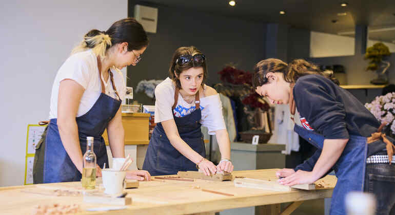 Kyoto: Workshop zur Herstellung von Essstäbchen in Arashiyama
