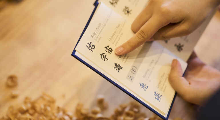 Kyoto: Workshop zur Herstellung von Essstäbchen in Arashiyama