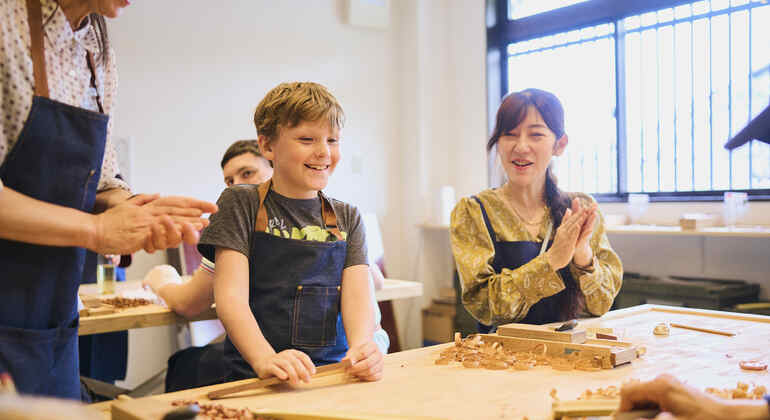 Kyoto: Workshop zur Herstellung von Essstäbchen in Arashiyama