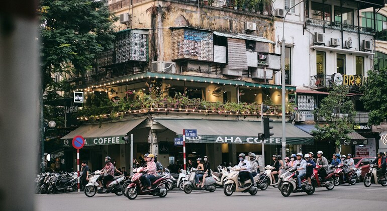Immersione locale di Toor negli Antipodes Quartiers Majeurs di Hanoi