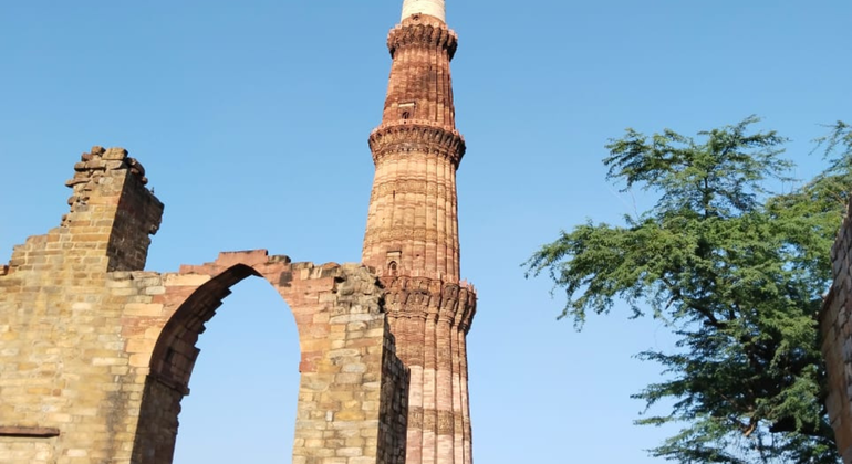 Delhi: Alt- und Neu-Delhi Private Komplett-Tour mit Auto und Reiseführer