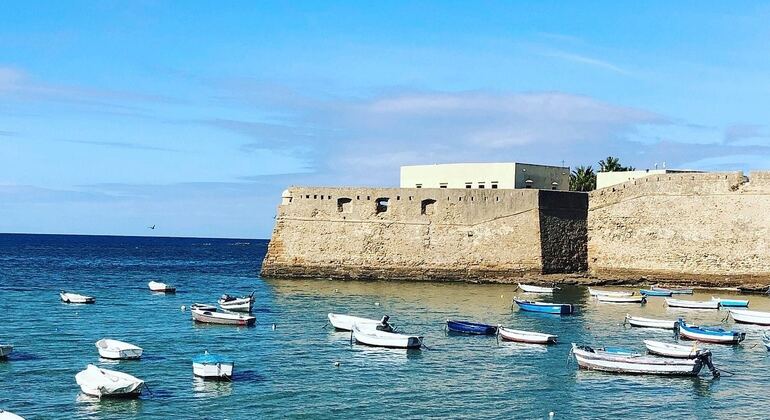Descubre Cádiz: juego de exploración autoguiado