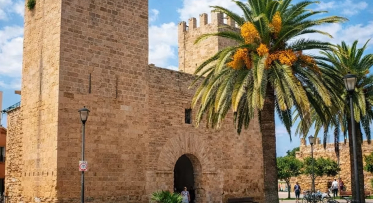 Caccia ai pirati ad Alcudia: gioco di esplorazione autoguidato e tour a piedi