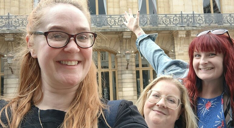 The King of Reims: Self-Guided Exploration Game & Walking Tour