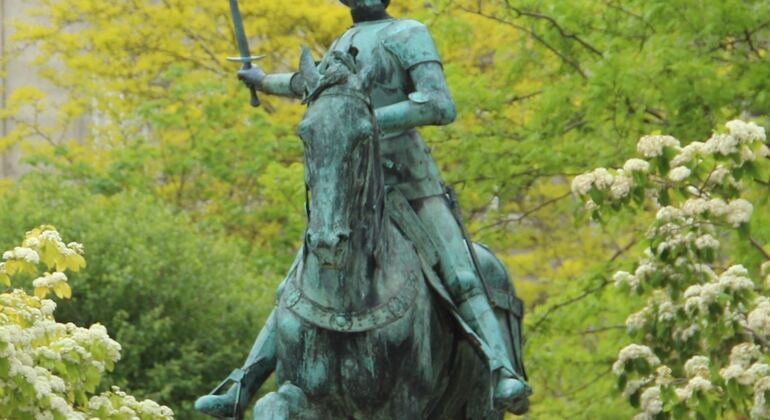 The King of Reims: Self-Guided Exploration Game & Walking Tour