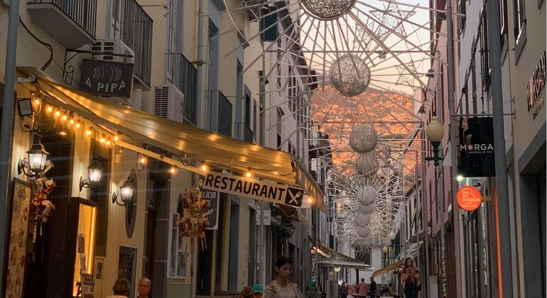 Krimi in Funchal: Spiel zur eigenständigen Erkundung & Stadtrundgang
