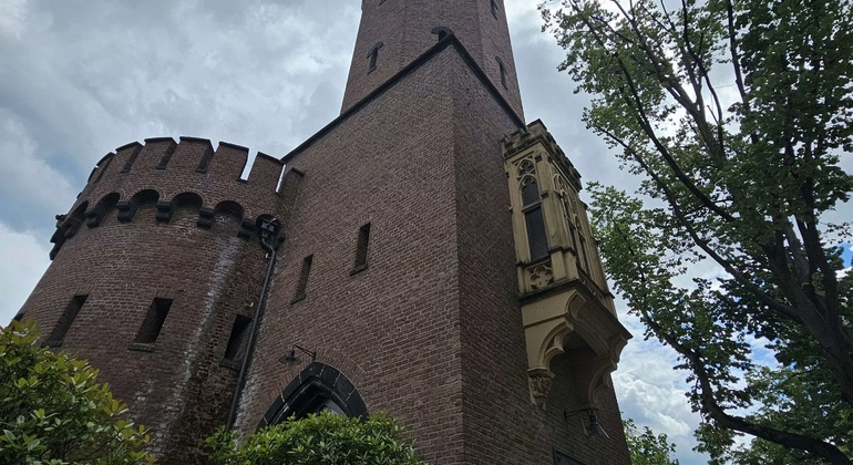 Cologne Under Dark Magic: Self-Guided Exploration Game & Walking Tour