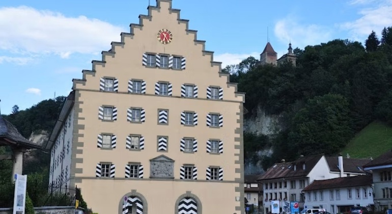 Der fliegende Drache von Freiburg: Spiel zur eigenständigen Erkundung