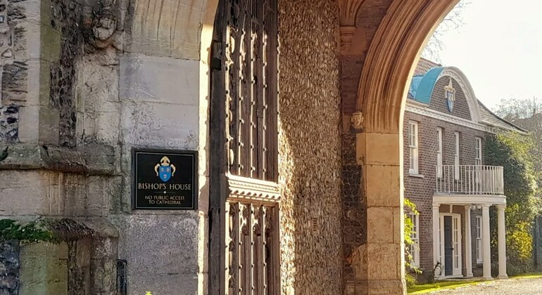 Recorrido cronológico por Norwich: juego de exploración autoguiado y recorrido a pie